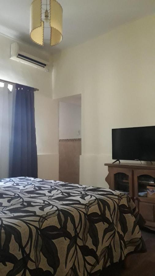 Casa Cerca Del Centro Bed&Breakfast Мендоса Экстерьер фото